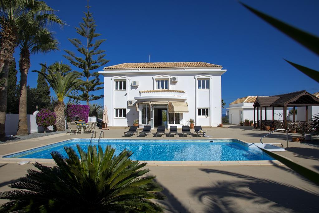 Villa Georgia Pernera 외부 사진
